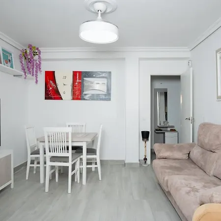 Holiday home Piso En La Oliva Bien Comunicado Seville