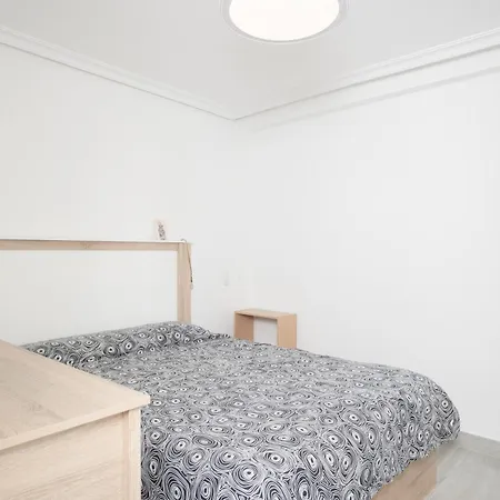 Apartament Piso En La Oliva Bien Comunicado