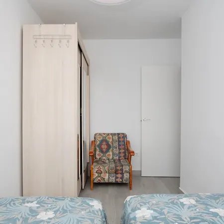 Piso En La Oliva Bien Comunicado Sewilla